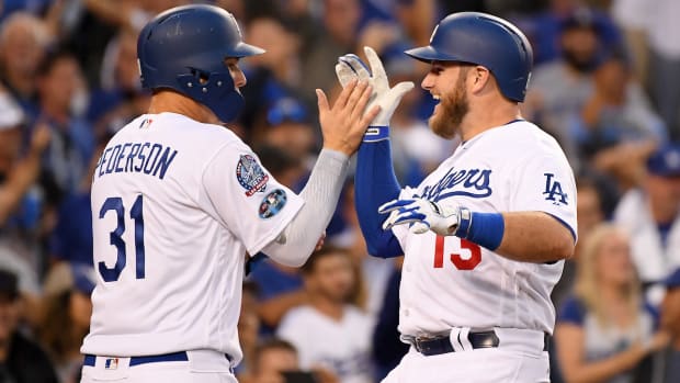 muncy-pederson-dodgers-game-1.jpg